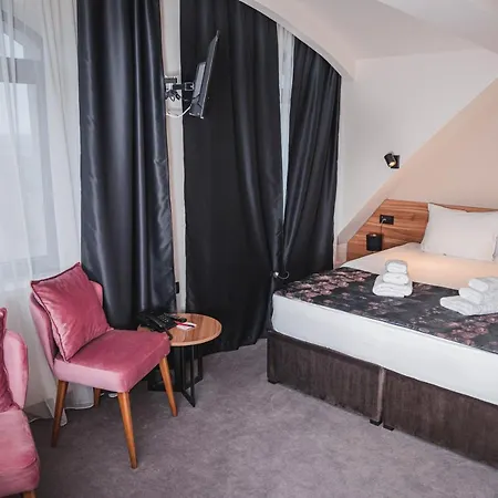 Aloha Hotel Nis