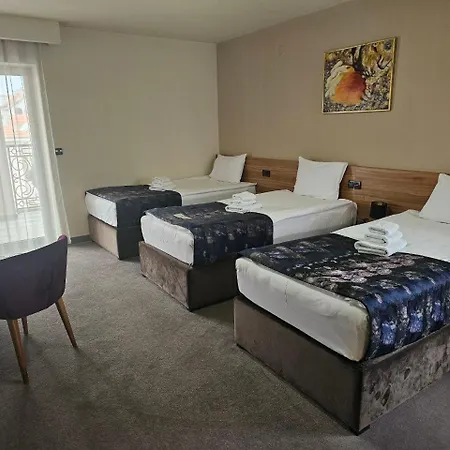 Aloha Hotel