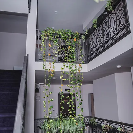 Aloha Hotel Ni
