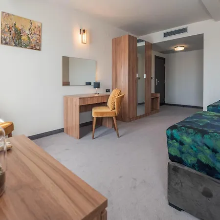 Hotel Aloha 3*